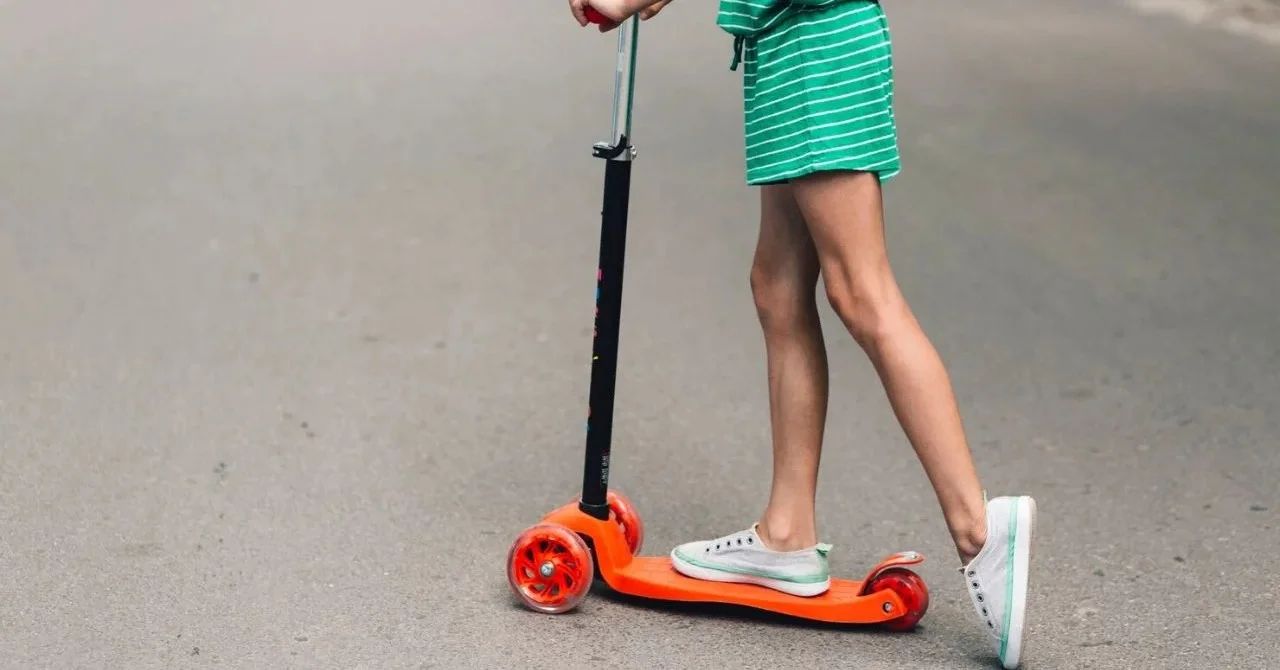 Hulajnoga wyczynowa dla dzieci – jak wybrać model, który rozwinie pasję i umiejętności młodego ridera?