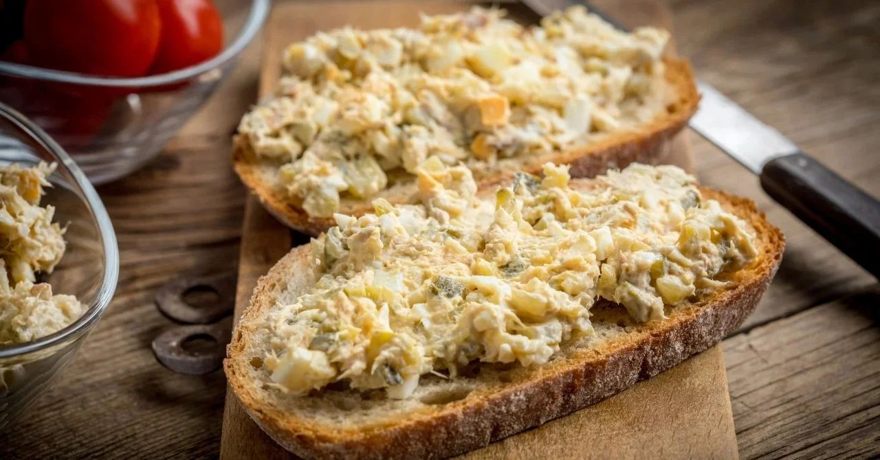 Pasta jajeczna z pieczarkami WOW! ZaradnaKobieta.pl